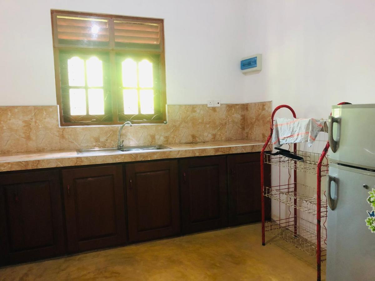 Jungle View Guesthouse Унаватуна Екстериор снимка