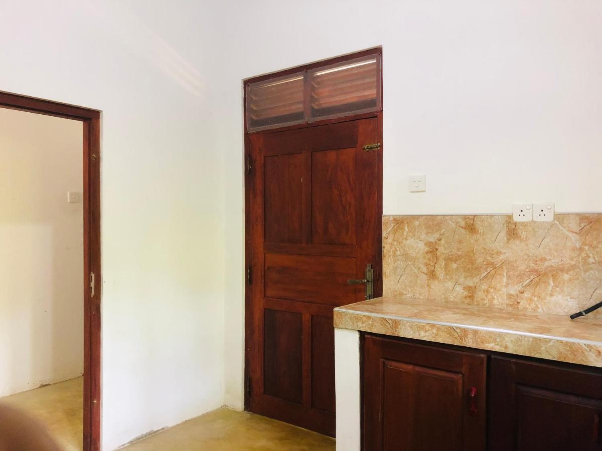 Jungle View Guesthouse Унаватуна Екстериор снимка