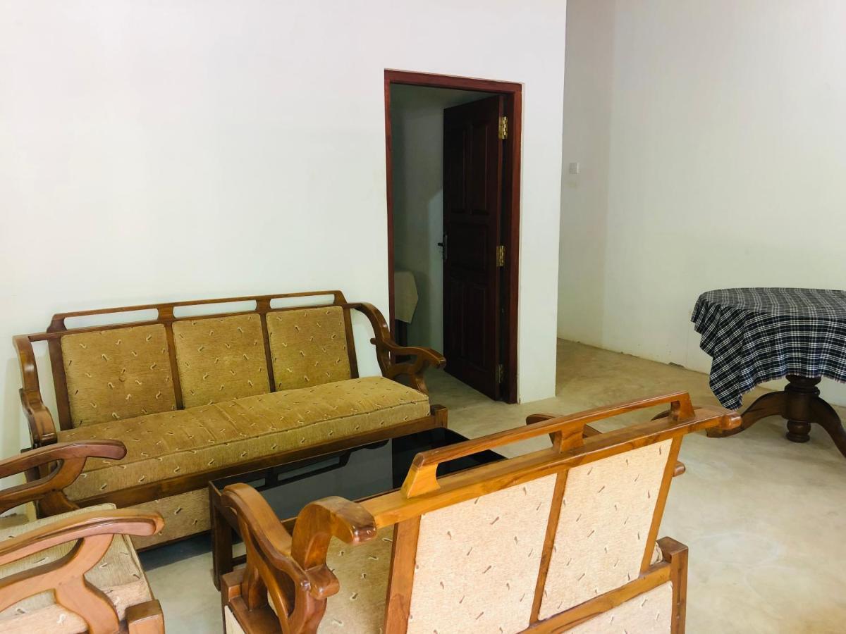 Jungle View Guesthouse Унаватуна Екстериор снимка